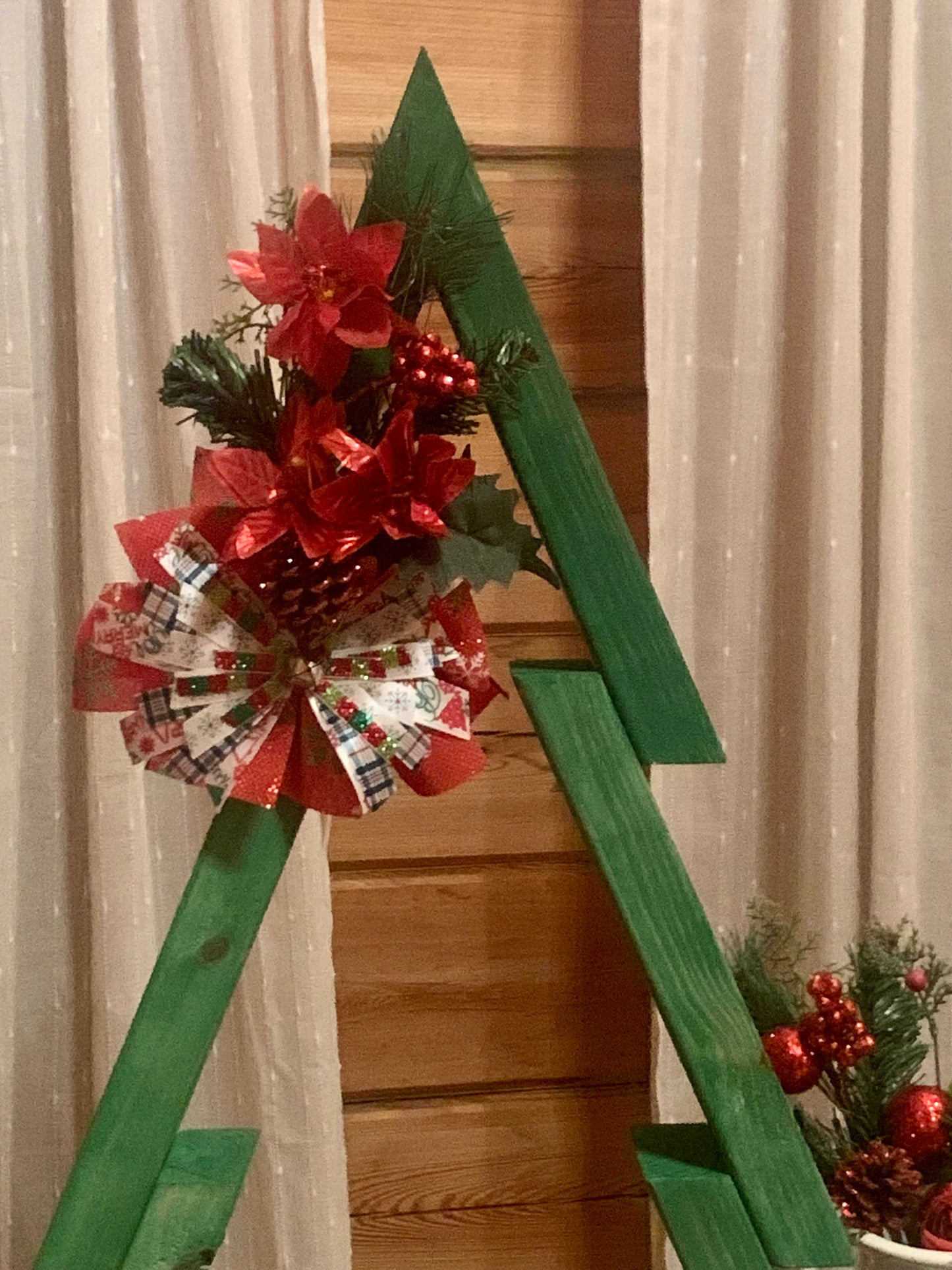 2x4 Christmas Tree