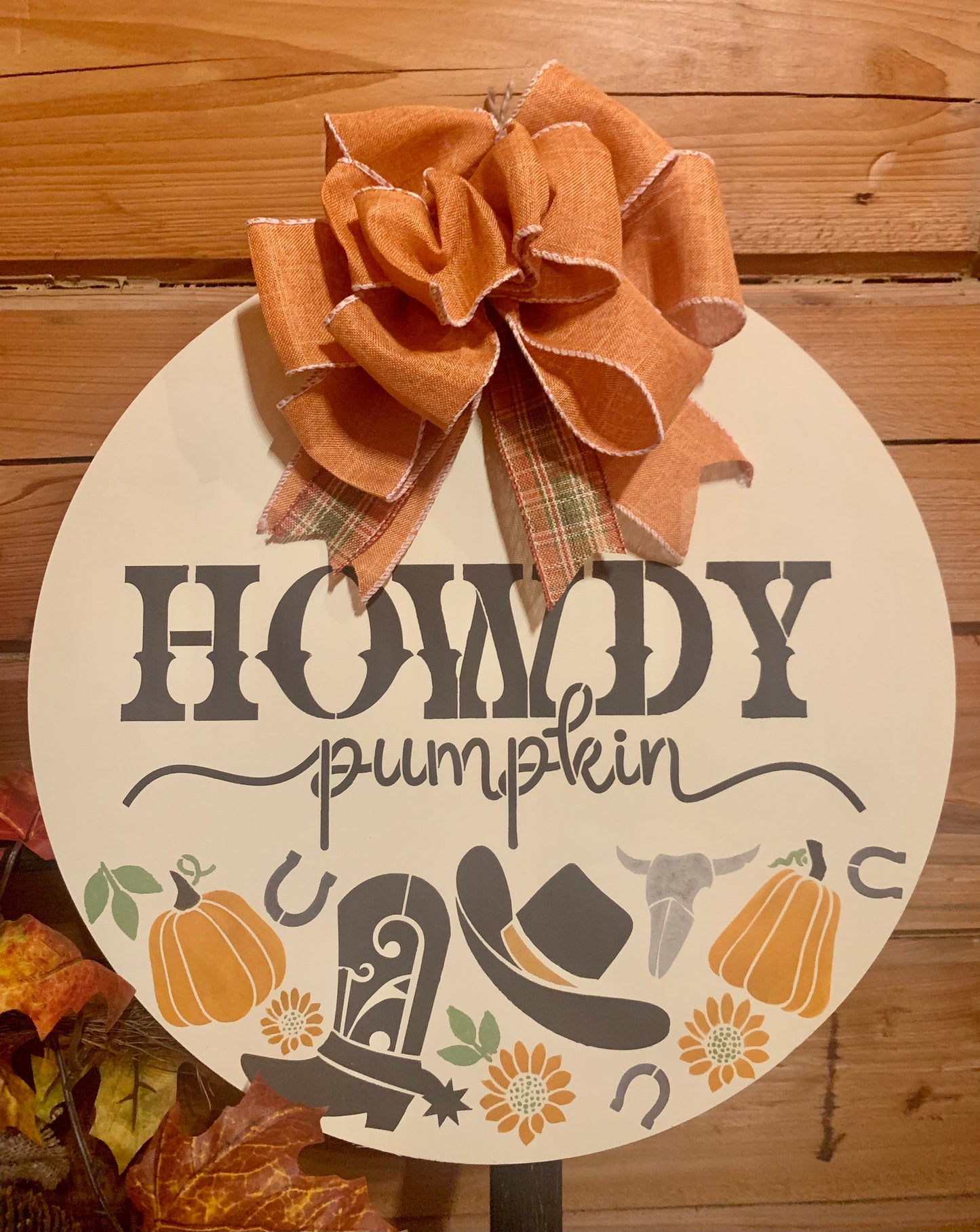 Howdy Pumpkin 16” Door Hanger